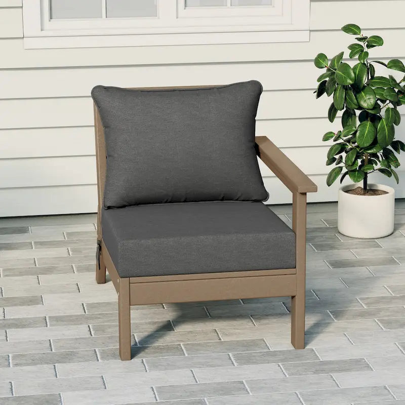 Fauteuil d'extérieur profond en PEHD toutes saisons effet bois vieilli avec accoudoir droit et coussins Polytrends Birchwood (1 pièce)