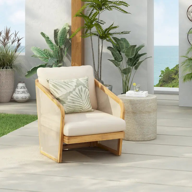 Fauteuil de club en bois et textilène Lenrn avec cadre en acacia et coussins résistants à l'eau par Christopher Knight Home