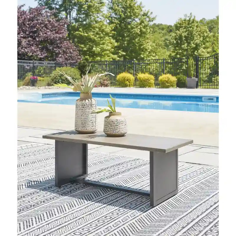 Signature Design by Ashley Bree Zee Gray - Sectionnel d'extérieur 5 pièces - 114 L x 76 P x 35 H