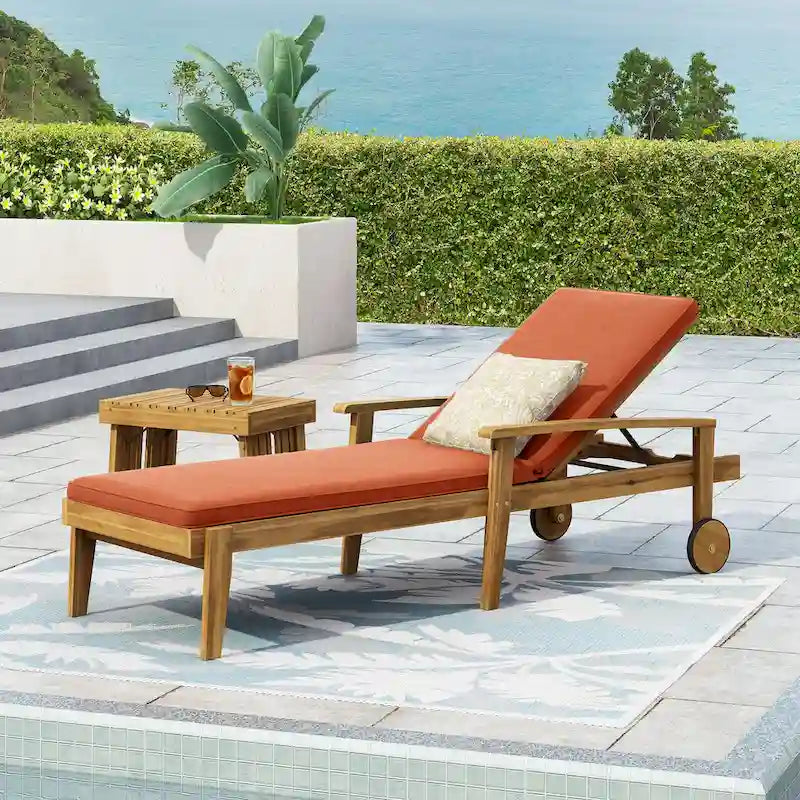 Chaise longue de jardin en bois à roulettes, transat inclinable à dossier réglable pour piscine et terrasse.