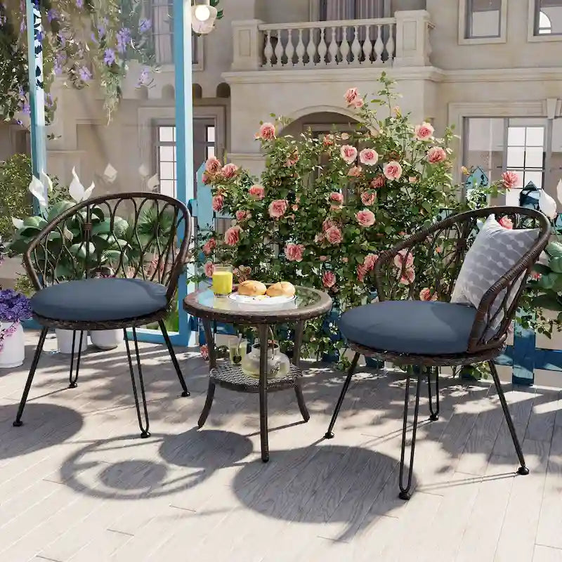Ensemble de loisirs extérieur, 2 chaises individuelles en rotin avec 1 table ronde en verre