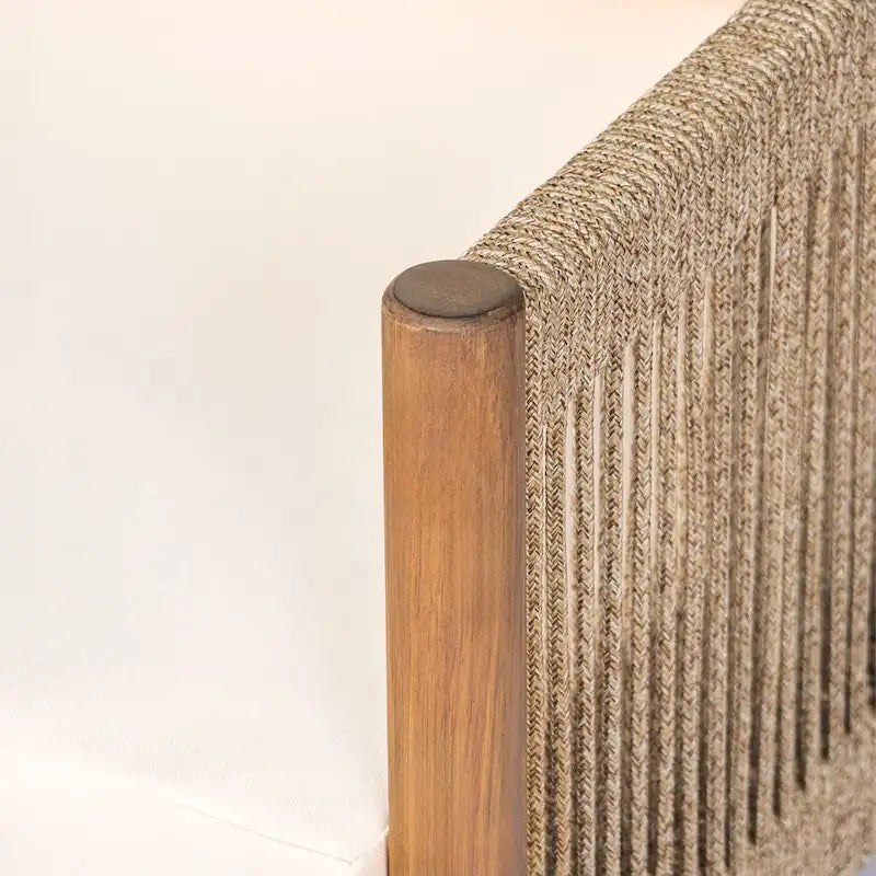 Chaise longue d'extérieur moderne en résine tressée