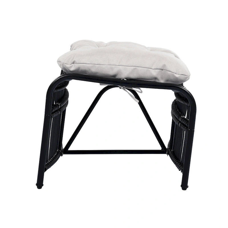 Roomfitters Ensemble de mobilier de patio en osier 3 pièces avec chaise longue, pouf et coussins pour jardin ou terrasse