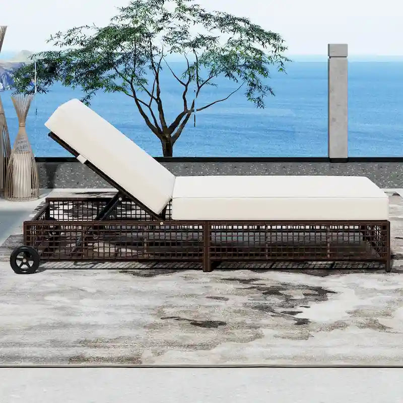 Chaise longue de jardin en rotin à 5 positions avec roulettes et coussin