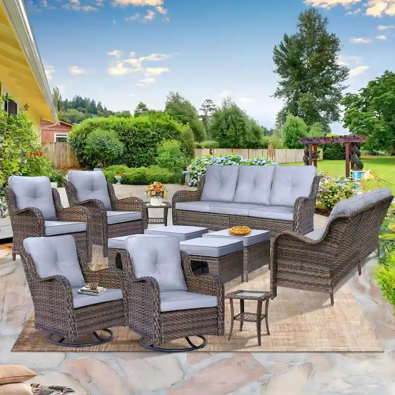 Salon de jardin en rotin et osier avec fauteuils à bascule pivotants
