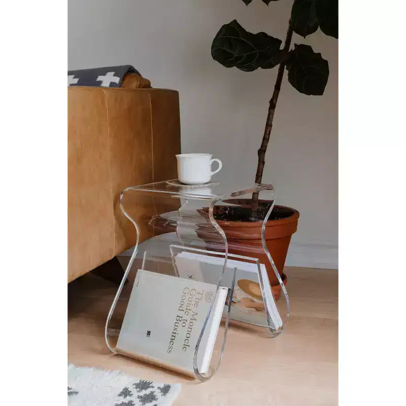 Tabouret et porte-revues en acrylique, transparent