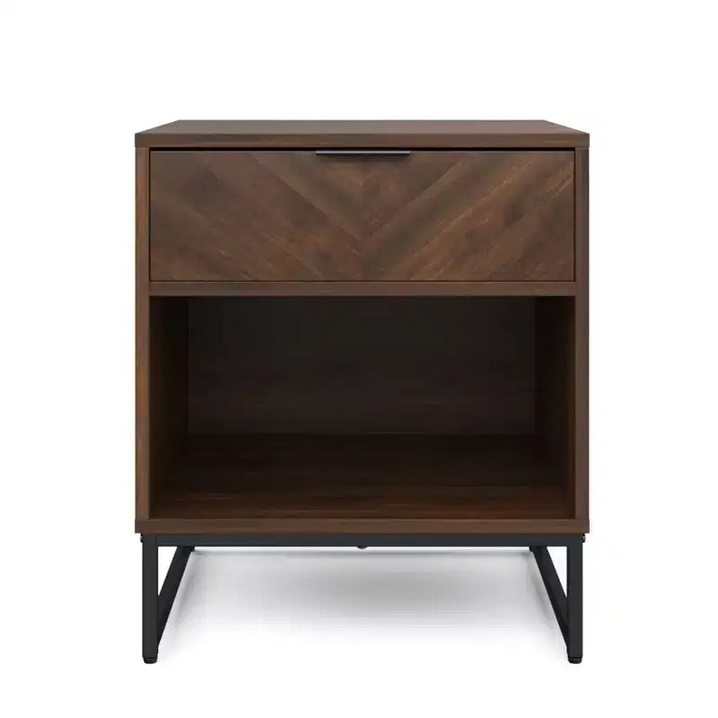Meuble en bois à chevrons