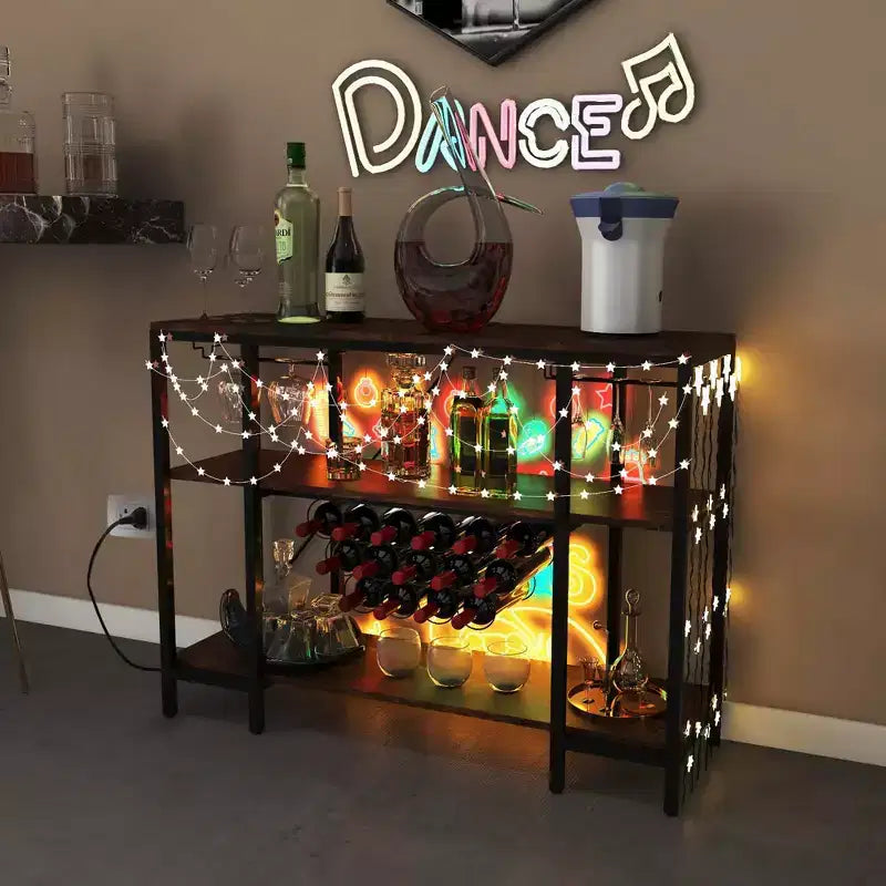 Table de bar-meuble à vin avec porte-verres, casiers à bouteilles et prises de courant Marron/Gris