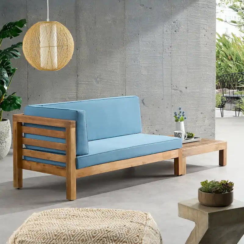 Causeuse d'extérieur Oana en bois d'acacia avec accoudoir gauche et table basse avec coussin par Christopher Knight Home