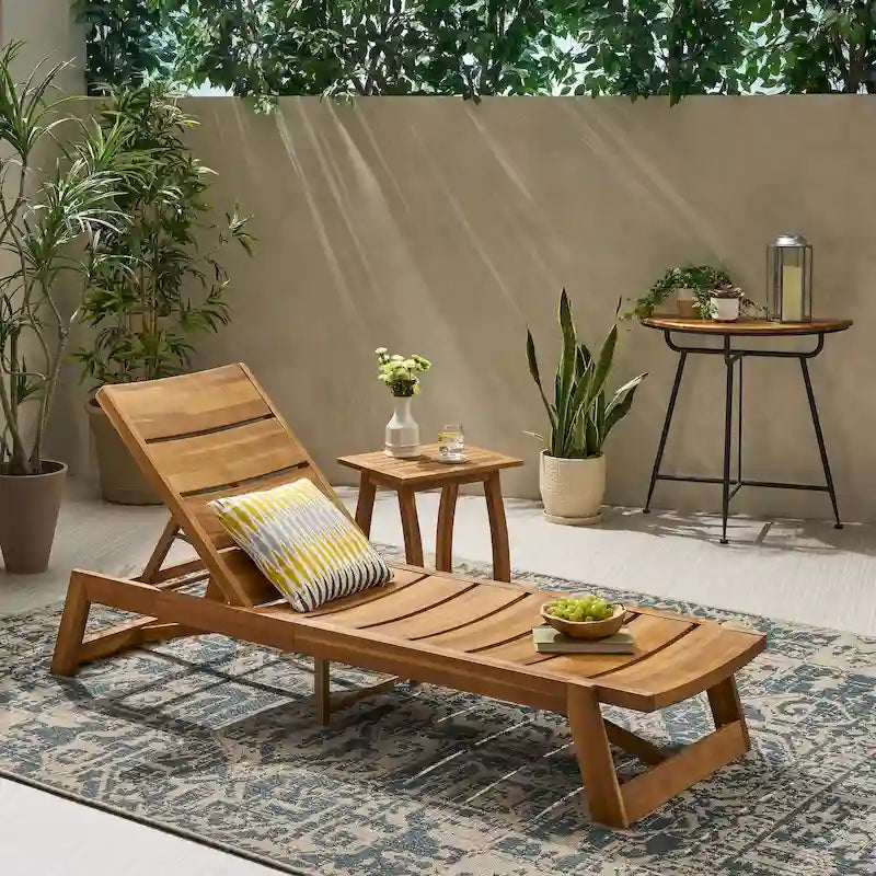 Ensemble de 2 chaises longues en bois d'acacia d'extérieur Mahalo avec table d'appoint de Christopher Knight Home