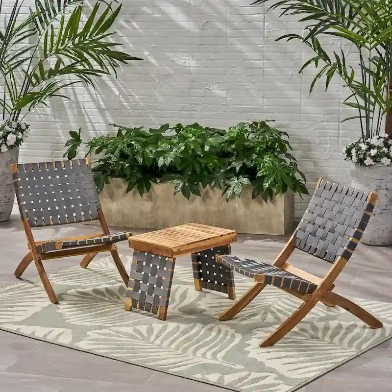 Ensemble de conversation d'extérieur pliable 2 places en bois d'acacia Huntsville avec détails en sangles, par Christopher Knight Home