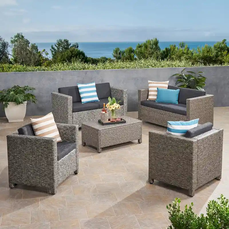 Ensemble de conversation de 5 pièces en osier/fer pour l'extérieur avec table basse par Christopher Knight Home