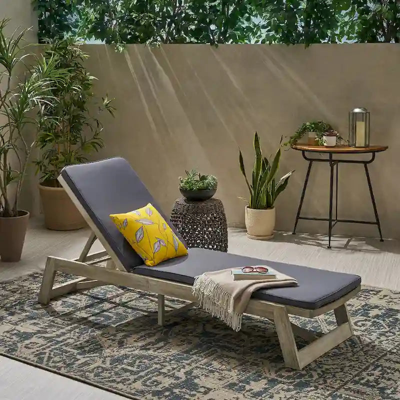 Chaise longue Maki en bois d'acacia par Christopher Knight Home