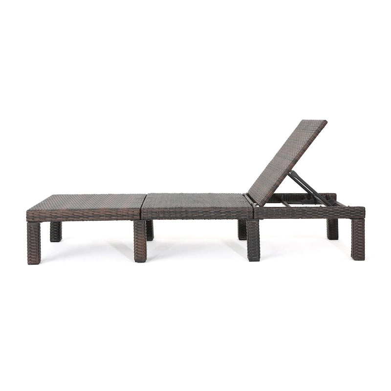 Chaise longue d'extérieur en osier Jamaica par Christopher Knight Home
