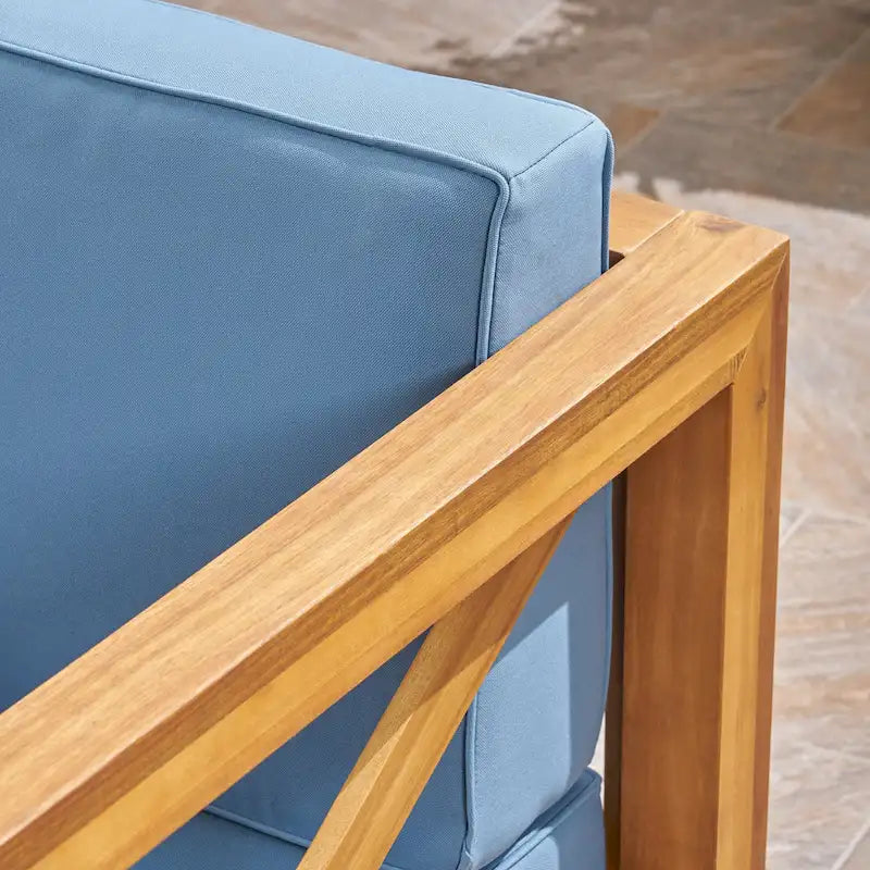Fauteuil club d'extérieur Brava en bois d'acacia avec coussin par Christopher Knight Home