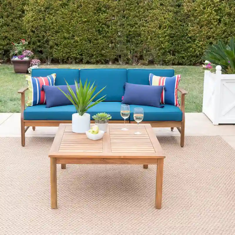 Canapé et table d'extérieur 4 pièces Perla en acacia avec coussins, par Christopher Knight Home