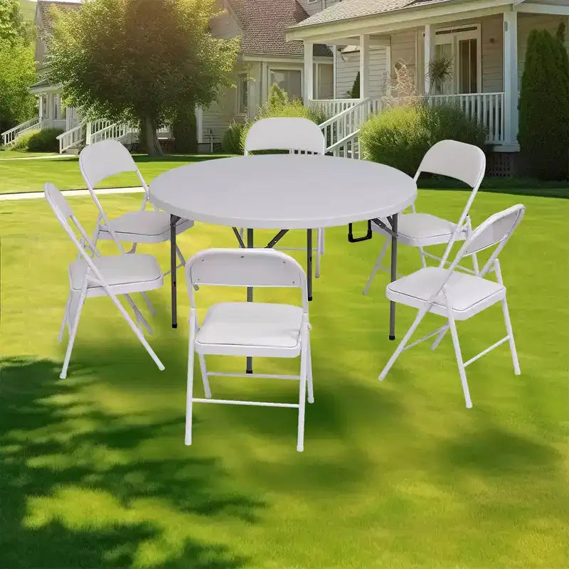 Lot de 4 chaises pliantes avec assise et dossier rembourrés en similicuir PU, structure en métal, capacité de 159 kg, blanches