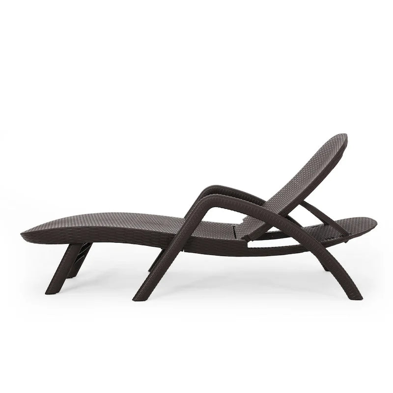 Chaises longues Waverly d'extérieur en similicuir (Lot de 2) par Christopher Knight Home - 31.50 L x 76.50 P x 21.00 H