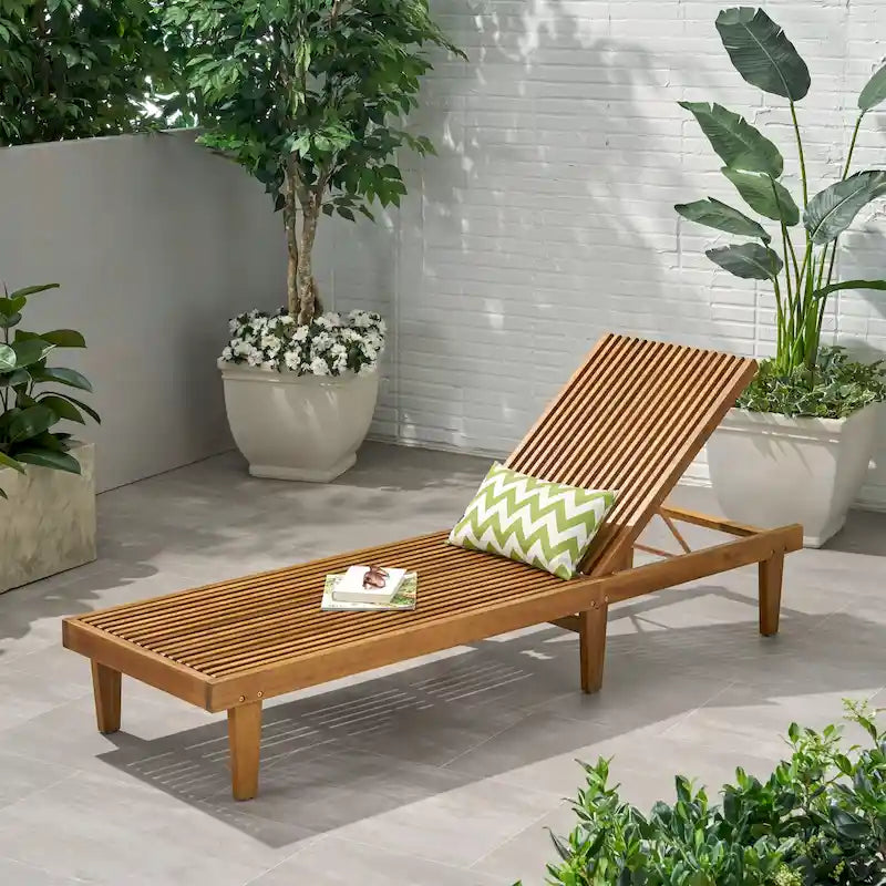 Chaise longue d'extérieur en bois réglable Nadine par Christopher Knight Home