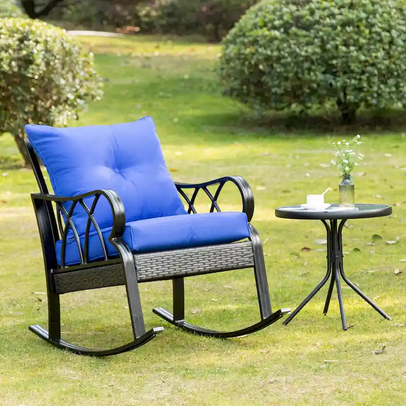 Fauteuil à bascule en rotin Outsunny avec coussins rembourrés, cadre en aluminium, accoudoir pour jardin, terrasse et arrière-cour, bleu