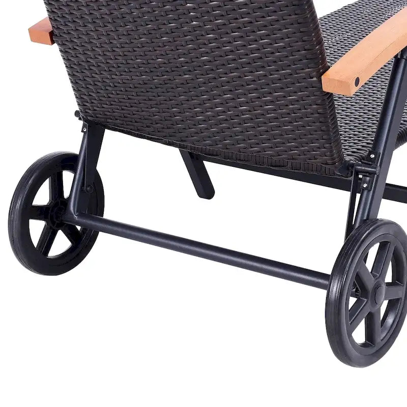 Chaise longue de patio réglable pliante en rotin pour l'extérieur