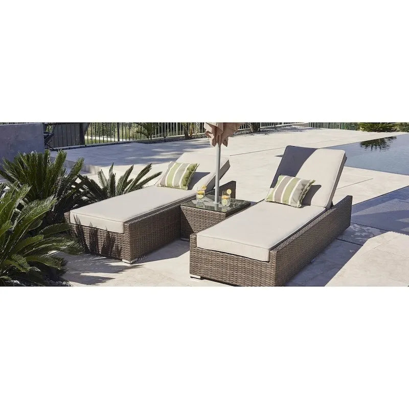 Ensemble de transats de jardin 3 pièces en osier et table d'appoint Moda Furnishings