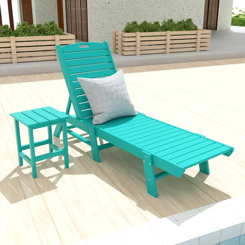 Chaises longues inclinables sans accoudoirs Polytrends Laguna en PEHD pour terrasse ou piscine, toutes saisons, avec table d'appoint (ensemble de 2 pièces)