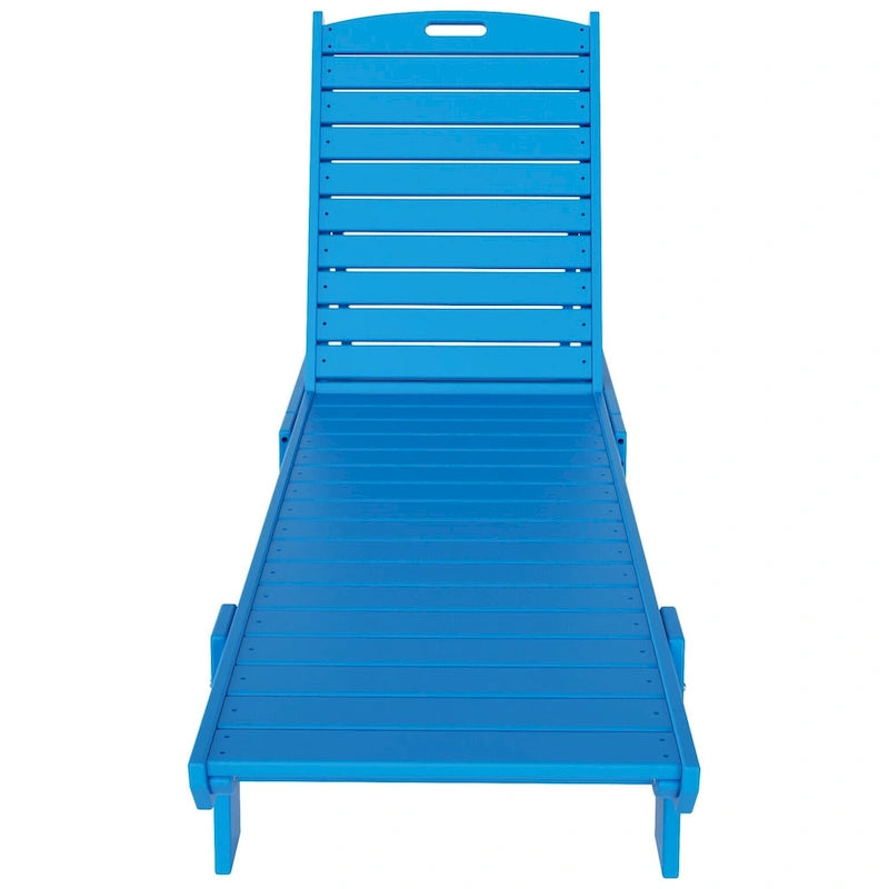 Chaises longues inclinables sans accoudoirs Polytrends Laguna en PEHD pour terrasse ou piscine, toutes saisons, avec table d'appoint (ensemble de 2 pièces)