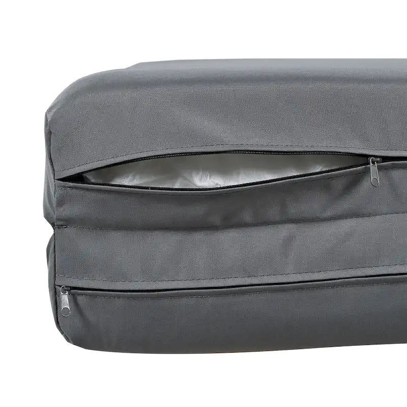 Chaise longue de jardin avec rideaux