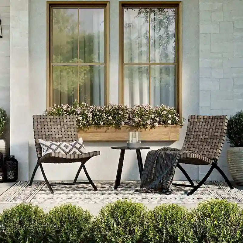 Ensemble de 3 pièces de mobilier de patio en rotin, chaises longues pliables en osier et table basse pour jardin extérieur, pelouse, balcon