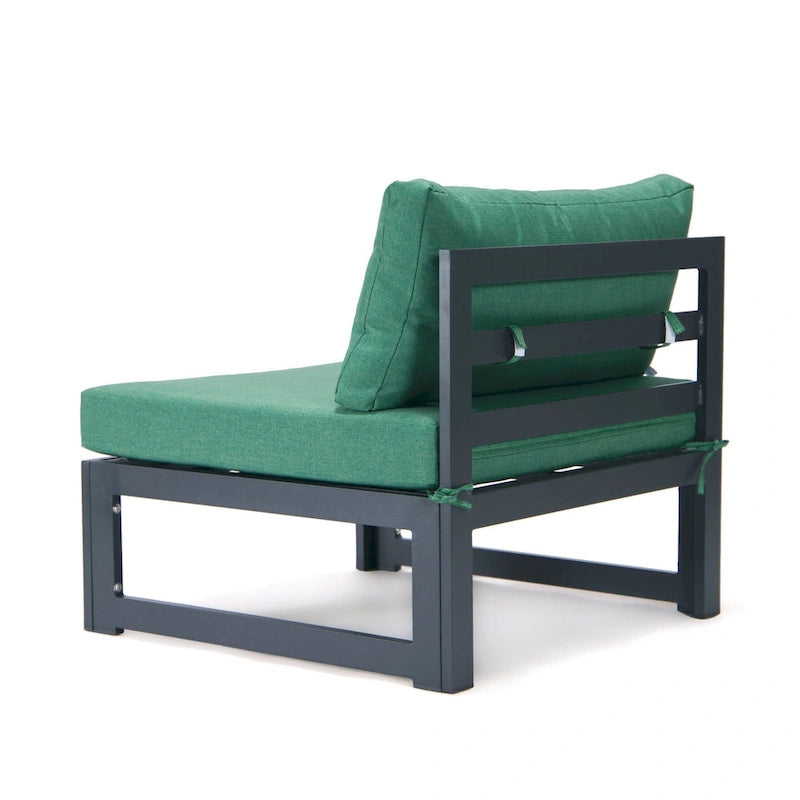 Canapé de jardin sectionnel sans accoudoirs 4 pièces LeisureMod Chelsea avec coussins pour terrasse, porche, jardin