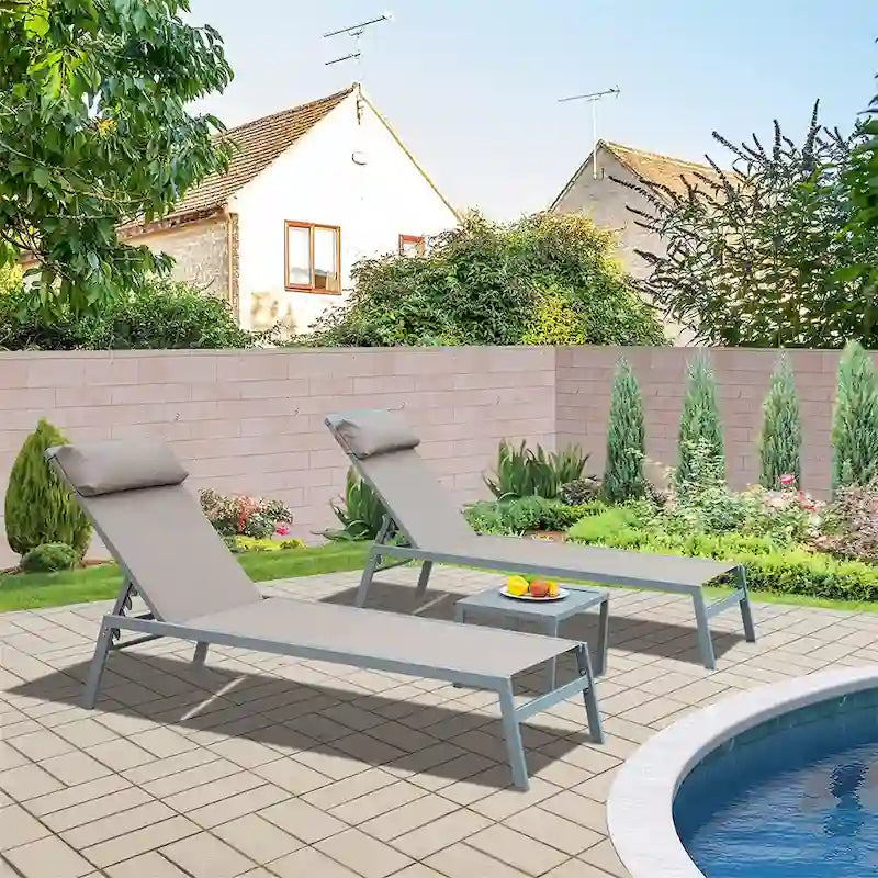 3 chaises longues de piscine réglables en aluminium