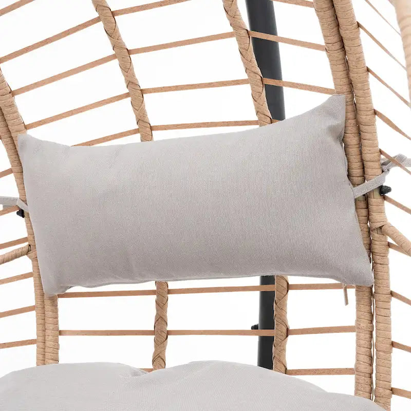 Chaise balançoire œuf d'intérieur/extérieur en osier couleur naturelle avec coussin beige