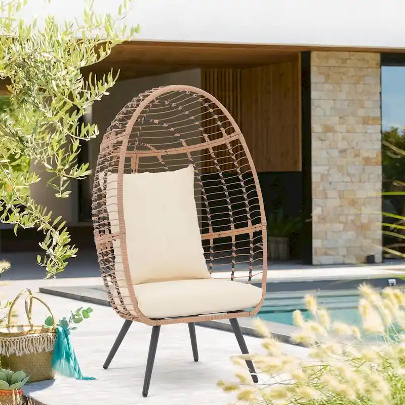 Fauteuil œuf en osier rembourré d'extérieur