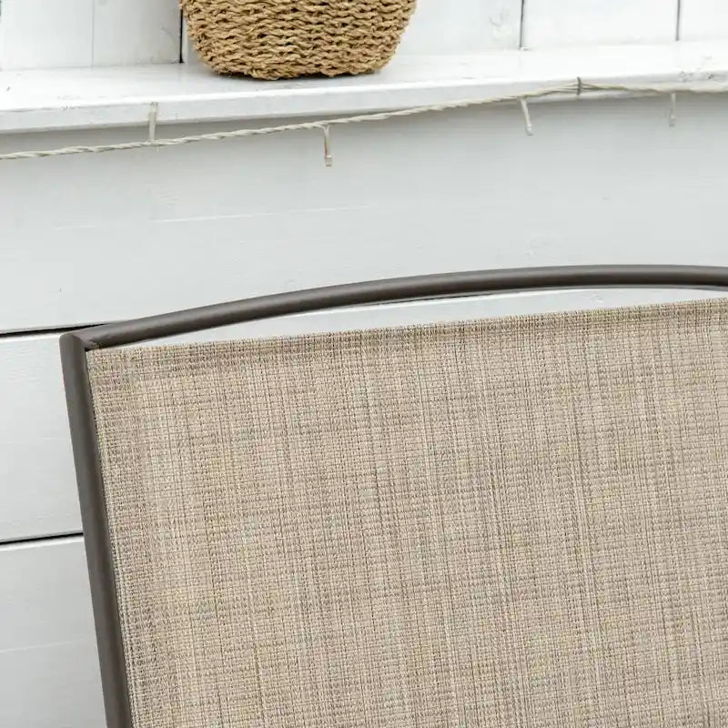 Banc planeur d'extérieur avec table centrale, causeuse de patio à cadre métallique avec tissu maillé respirant et accoudoirs
