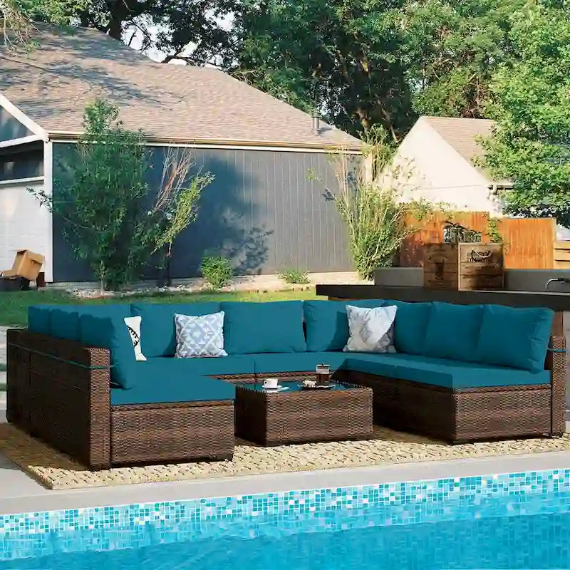 Ensemble sectionnel d'extérieur Patio Watcher en rotin 8 places avec coussins et table basse