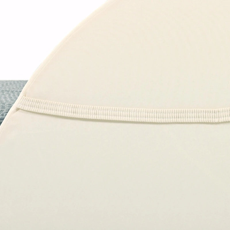 Bain de soleil en rotin avec coussins, chaise longue inclinable, plateaux pliables