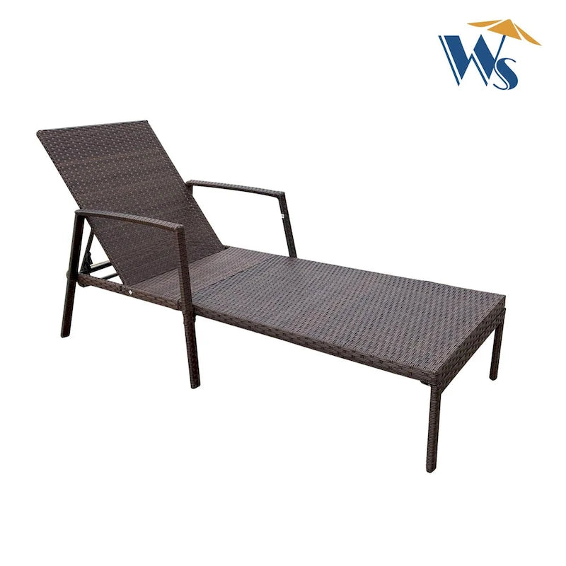 Chaises longues d'extérieur en rotin pour patio