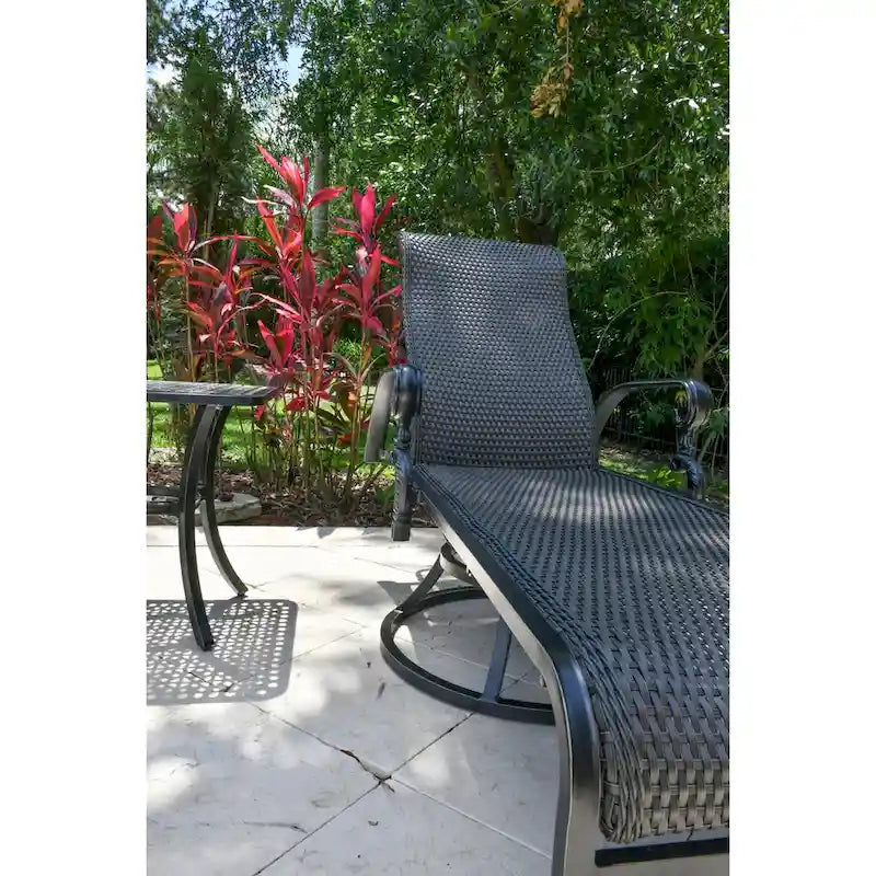 Chaise longue pivotante Windermere Patio Motion en osier tout temps - S.O.