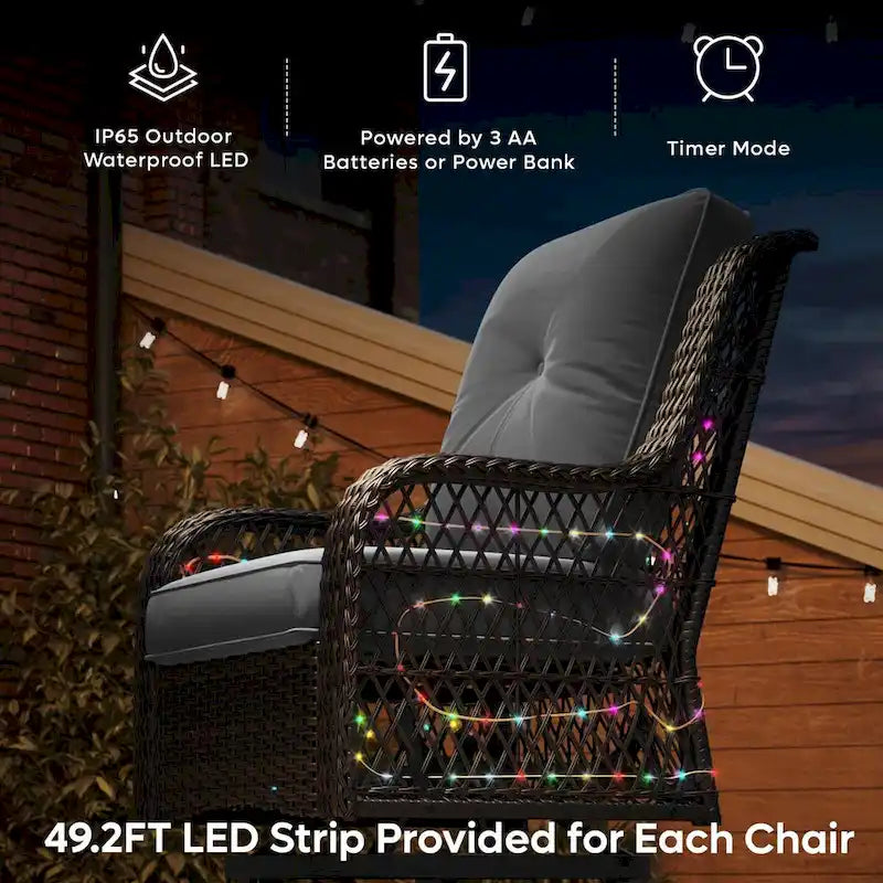 Ensemble de 3 fauteuils à bascule d'extérieur en rotin avec éclairage LED, coussins et table d'appoint