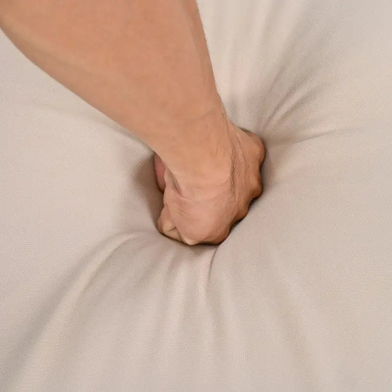 Ensemble de conversation d'extérieur 4 pièces avec table basse et coussins moelleux