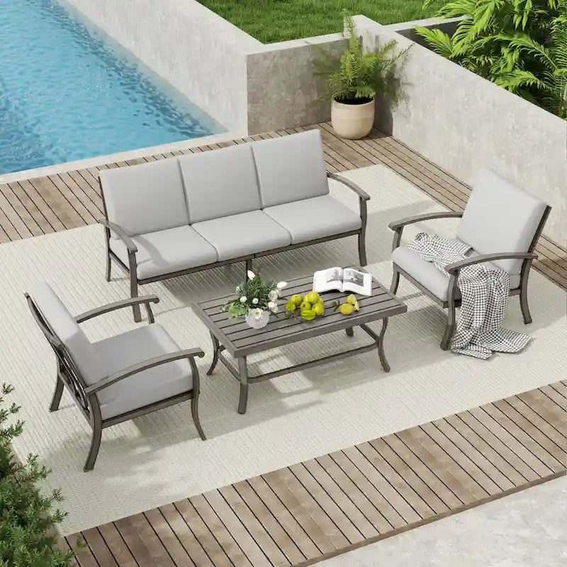 Ensemble de conversation en aluminium 5 places pour patio avec table basse, canapé et coussins gris clair