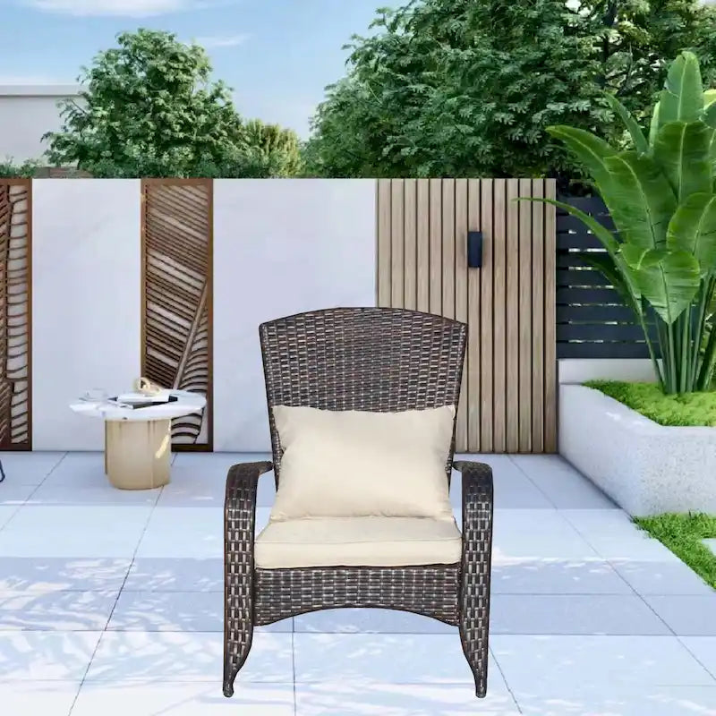 Chaise de patio avec coussins (coussin beige)