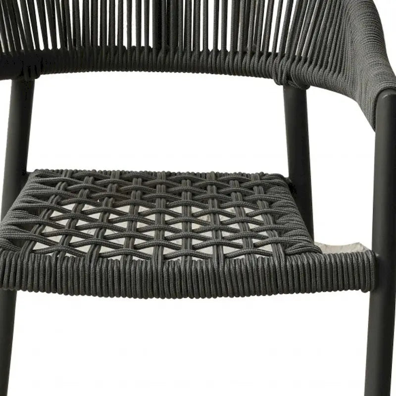 Lot de quatre fauteuils d'extérieur en aluminium gris de 22 po