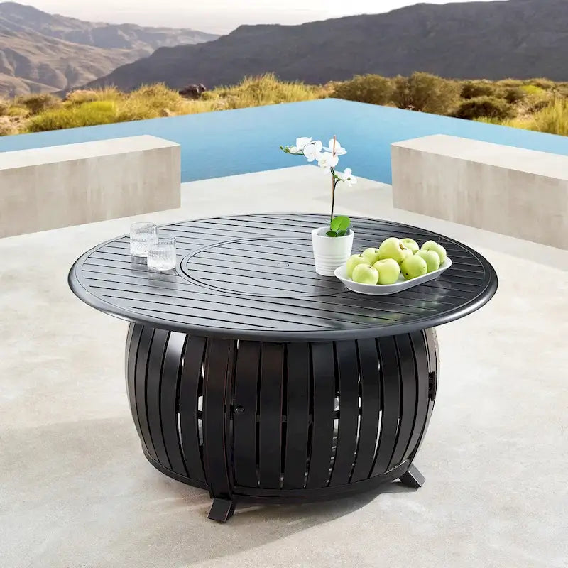 Ensemble de table à feu de 44 po en aluminium avec quatre fauteuils pivotants à bascule et accessoires
