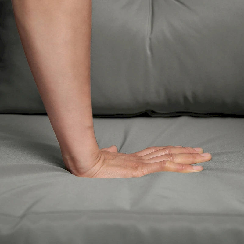 Ensemble de conversation d'extérieur 3 pièces en rotin avec chaises pivotantes et coussins